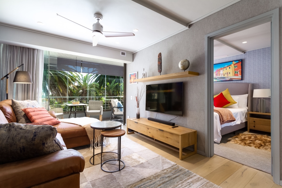 To Let 1 Bedroom Property for Rent in Green Point Western Cape